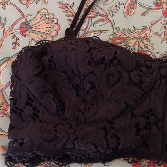 Club Monaco Black Sleeveless Top with Lace Bra for Underneath - Picture 7 of 13